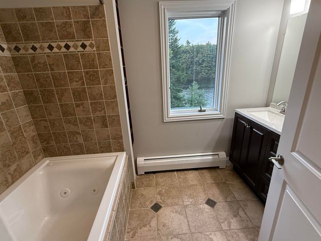 13 Ferry Road, Bow, NH 03304