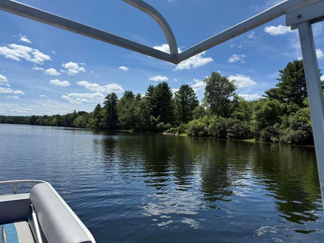 13 Ferry Road, Bow, NH 03304