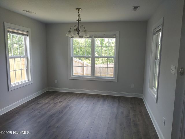 310 Old Snap Dragon Court, Jacksonville, NC 28546