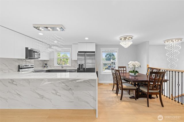 1112 Redmond Avenue NE, Renton, WA 98056