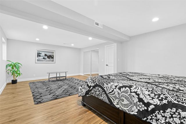 1112 Redmond Avenue NE, Renton, WA 98056