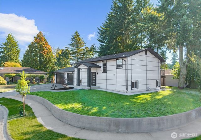 1112 Redmond Avenue NE, Renton, WA 98056