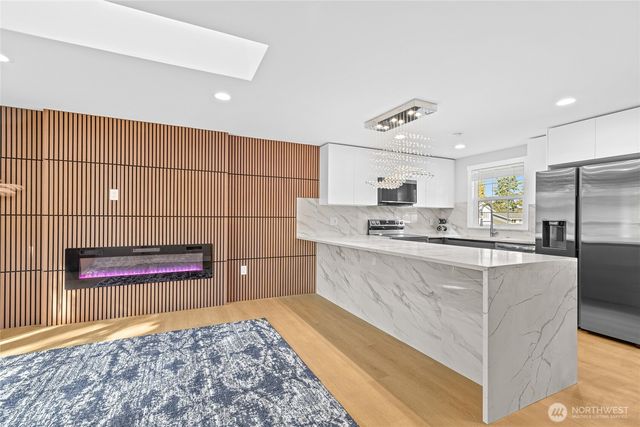 1112 Redmond Avenue NE, Renton, WA 98056