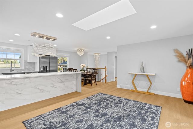 1112 Redmond Avenue NE, Renton, WA 98056