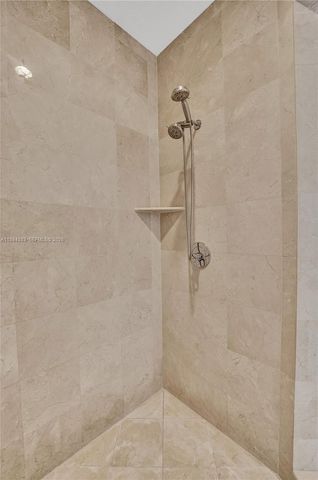 18101 Collins Ave PH206, Sunny Isles Beach, FL 33160