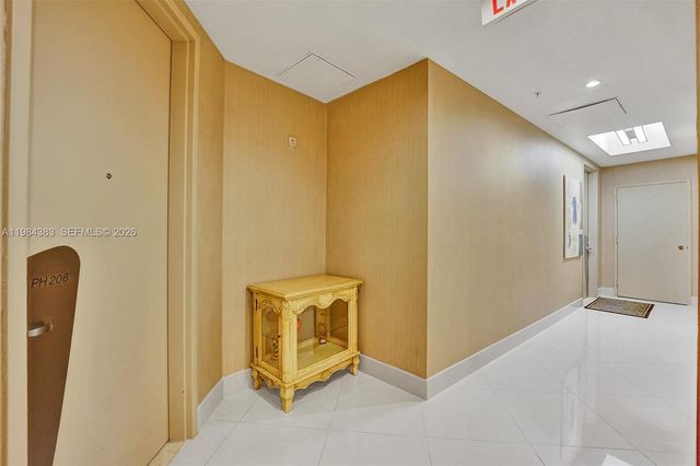 18101 Collins Ave PH206, Sunny Isles Beach, FL 33160