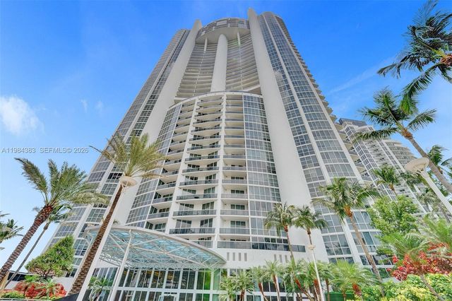 18101 Collins Ave PH206, Sunny Isles Beach, FL 33160