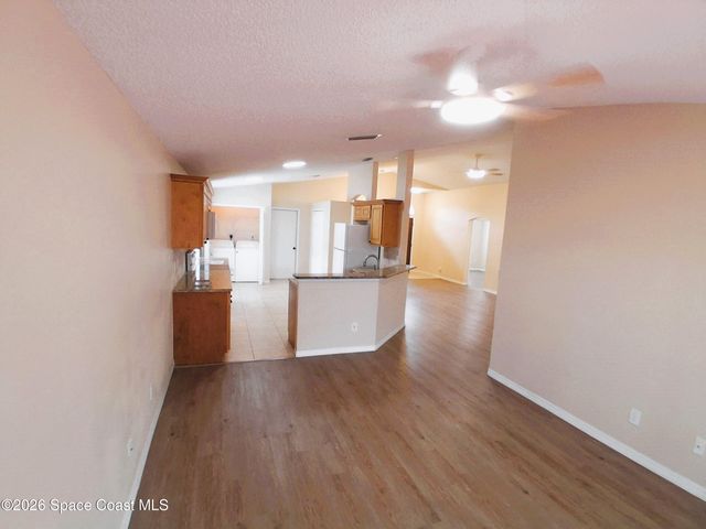 660 Wickham Lakes Drive, Melbourne, FL 32940