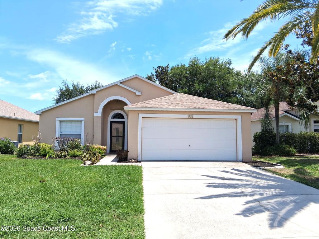 660 Wickham Lakes Drive, Melbourne, FL 32940