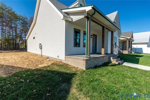 2570 Layne St, Farmville, VA 23901