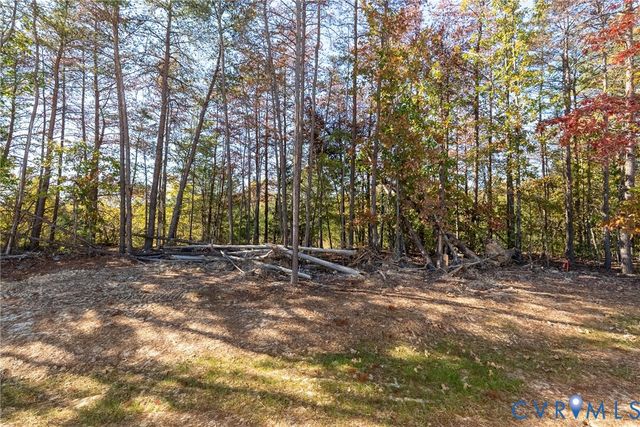 2570 Layne St, Farmville, VA 23901