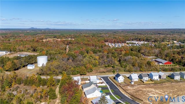 2570 Layne St, Farmville, VA 23901