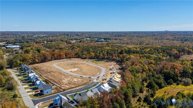 2570 Layne St, Farmville, VA 23901