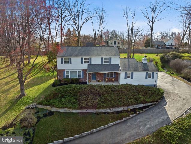 221 FOXCROFT RD, Broomall, PA 19008