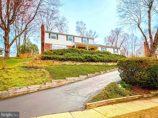 221 FOXCROFT RD, Broomall, PA 19008