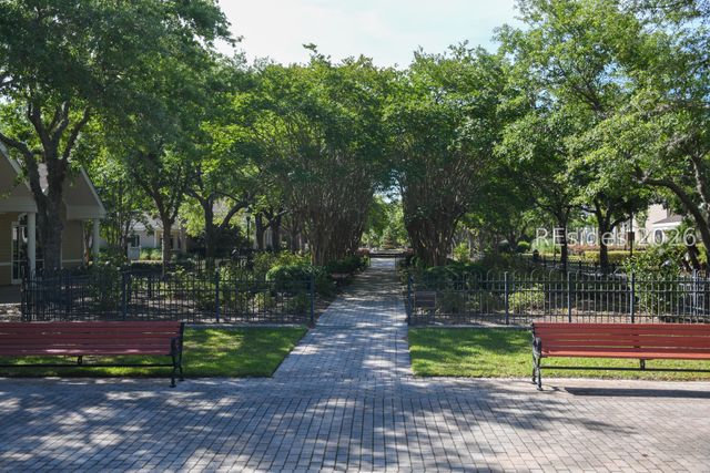 2 Humbert Ct, Bluffton, SC 29909