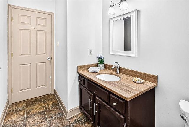 907 Bearhollow Road, Greensboro, NC 27410