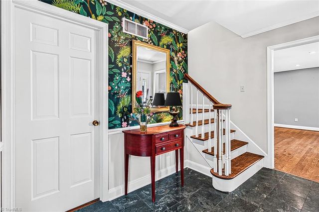 907 Bearhollow Road, Greensboro, NC 27410
