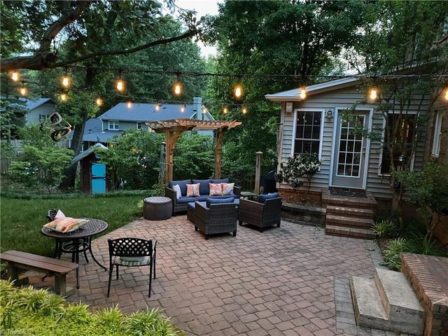 907 Bearhollow Road, Greensboro, NC 27410