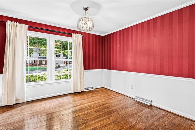 907 Bearhollow Road, Greensboro, NC 27410
