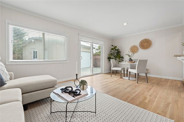 2870 Albury, Long Beach, CA 90815