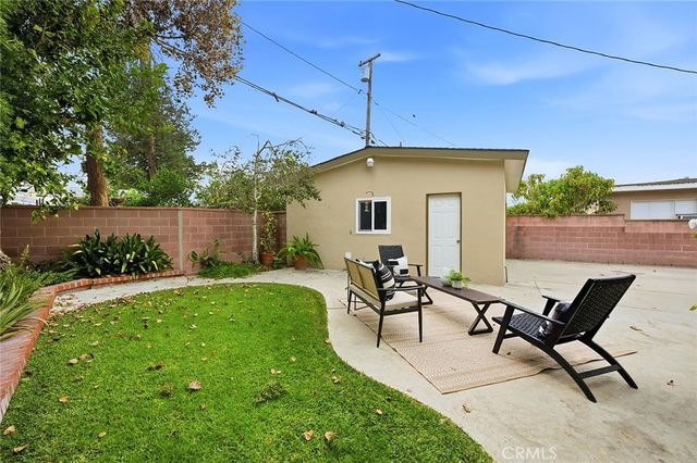 2870 Albury, Long Beach, CA 90815