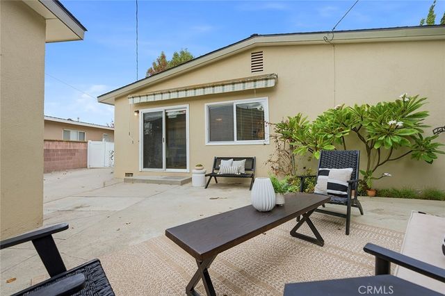 2870 Albury, Long Beach, CA 90815