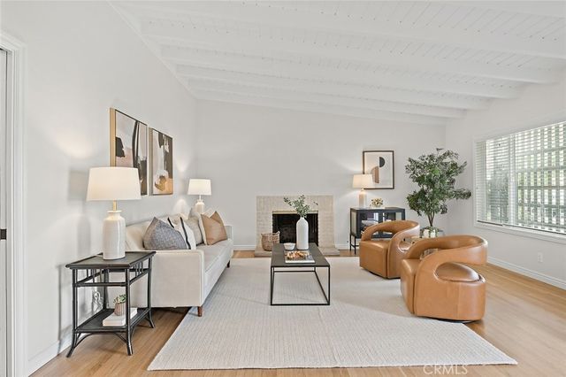 2870 Albury, Long Beach, CA 90815