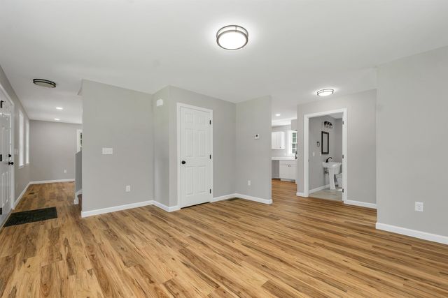 145 Holmes Road, Barnstead, NH 03225