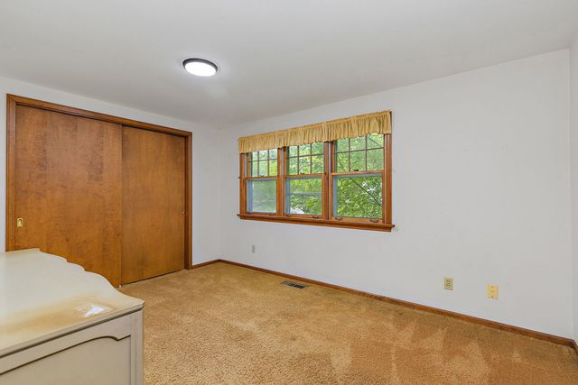 34 Nebraska Street, Geneva, IL 60134