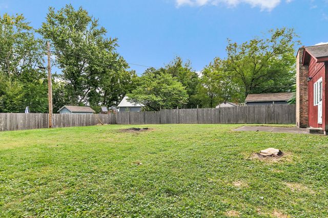 34 Nebraska Street, Geneva, IL 60134
