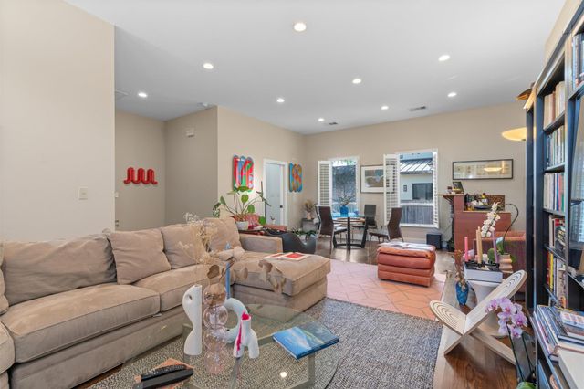 1915 Pasadena DR, Austin, TX 78757