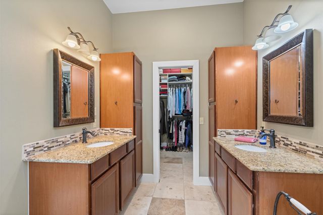 1915 Pasadena DR, Austin, TX 78757