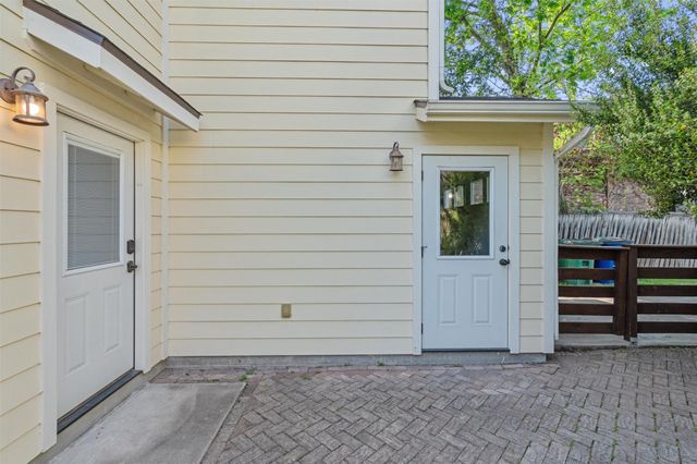 1915 Pasadena DR, Austin, TX 78757