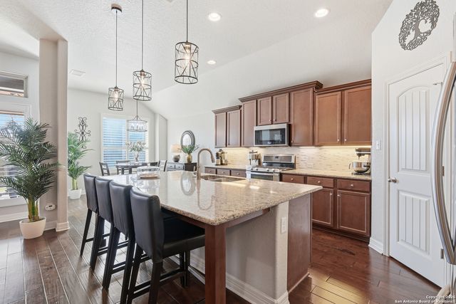 17946 Bierstadt, Helotes, TX 78023