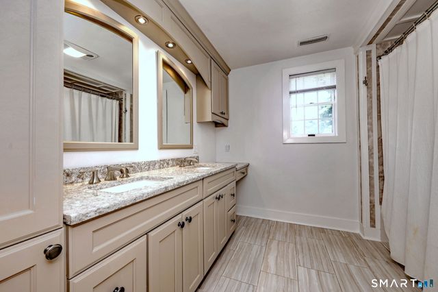 18 Woodhead Drive, Milford, CT 06460