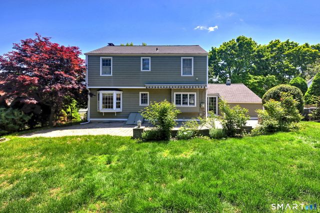 18 Woodhead Drive, Milford, CT 06460