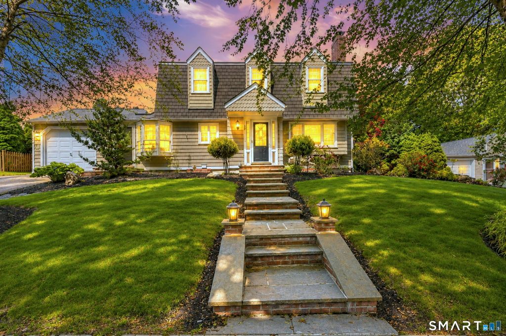 18 Woodhead Drive, Milford, CT 06460