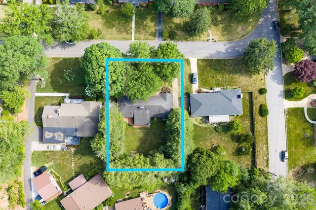 25 Bevlyn Drive, Asheville, NC 28803