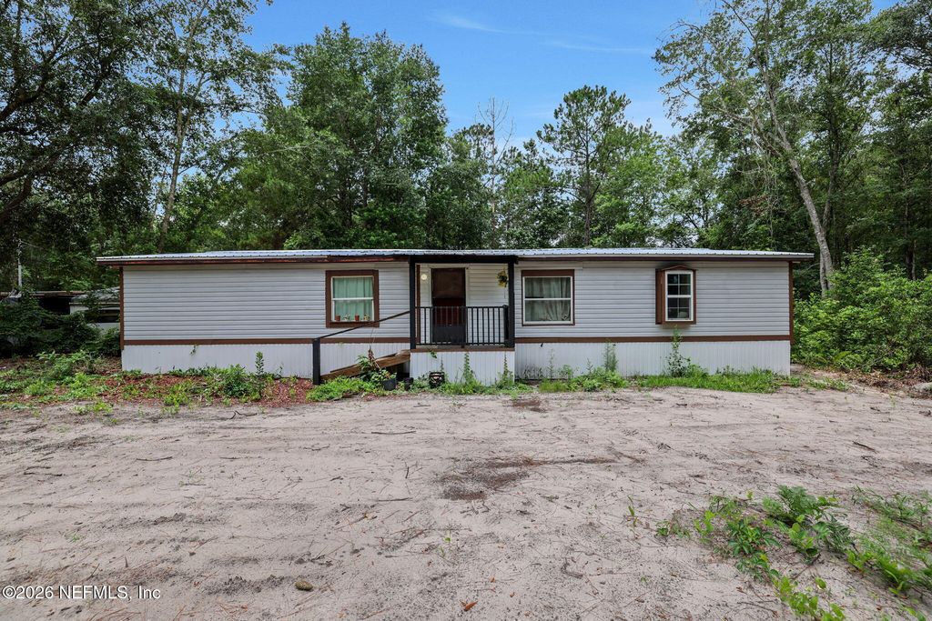 2744 BURROUGHS Road, Middleburg, FL 32068