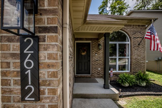 2612 Crystal Falls Road, Lexington, KY 40509