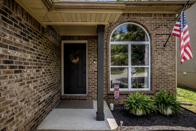 2612 Crystal Falls Road, Lexington, KY 40509