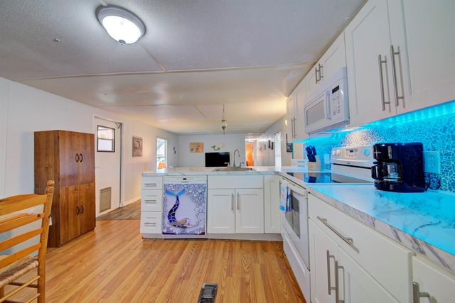 6427 W RICHARD DRIVE, Weeki Wachee, FL 34607