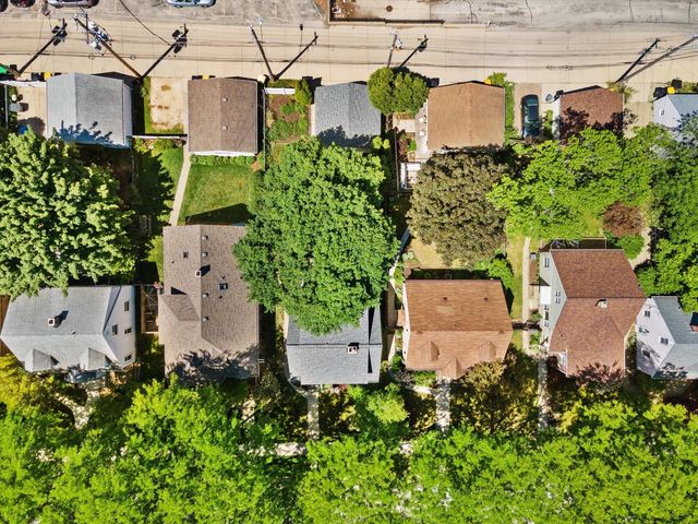 2641 N 75th STREET, Wauwatosa, WI 53213