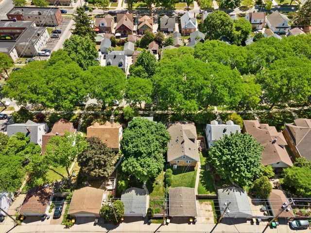 2641 N 75th STREET, Wauwatosa, WI 53213