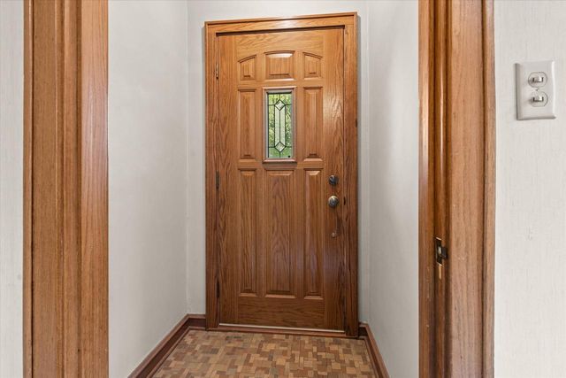 2641 N 75th STREET, Wauwatosa, WI 53213