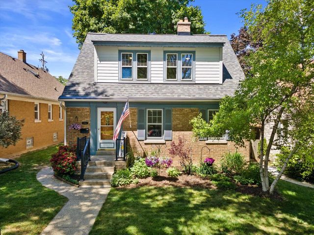 2641 N 75th STREET, Wauwatosa, WI 53213