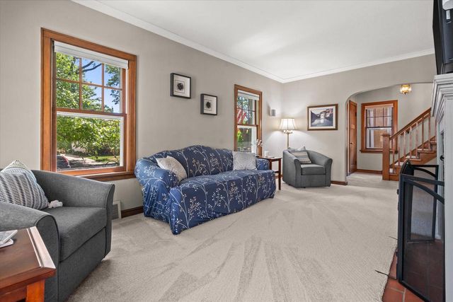 2641 N 75th STREET, Wauwatosa, WI 53213