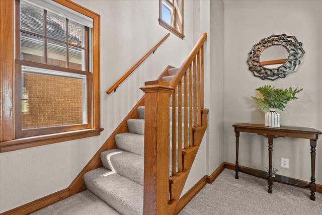 2641 N 75th STREET, Wauwatosa, WI 53213