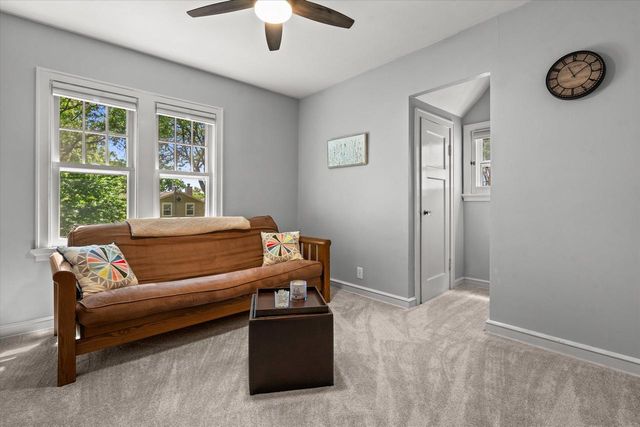 2641 N 75th STREET, Wauwatosa, WI 53213
